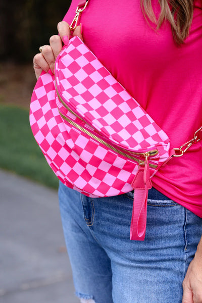 Running errands bum bag — pink checkered